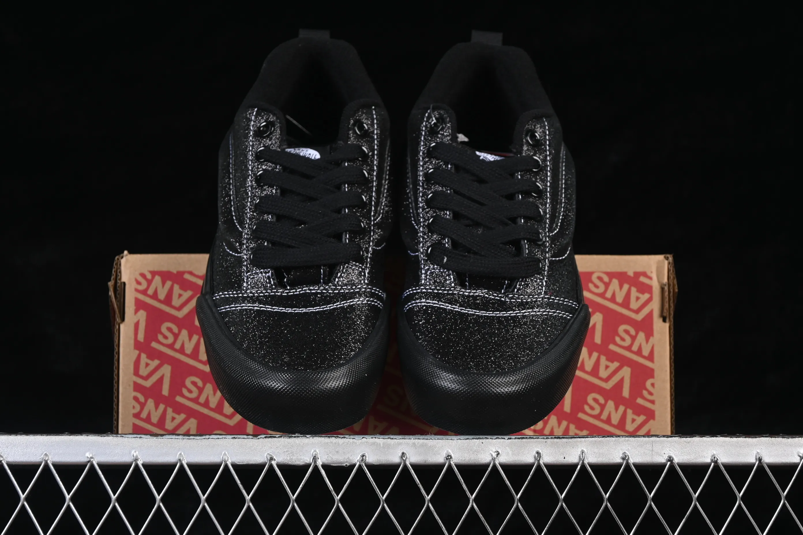 All categories Vans Vans series Vans Low Vans low-top Vans Knu Skool Vans low-top casual skateboard shoes VN0009AK03